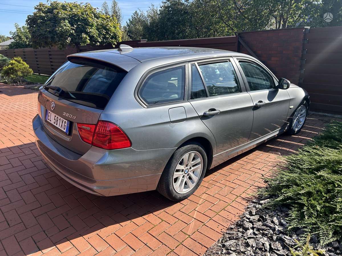 BMW 320, 2.0 l., universalas