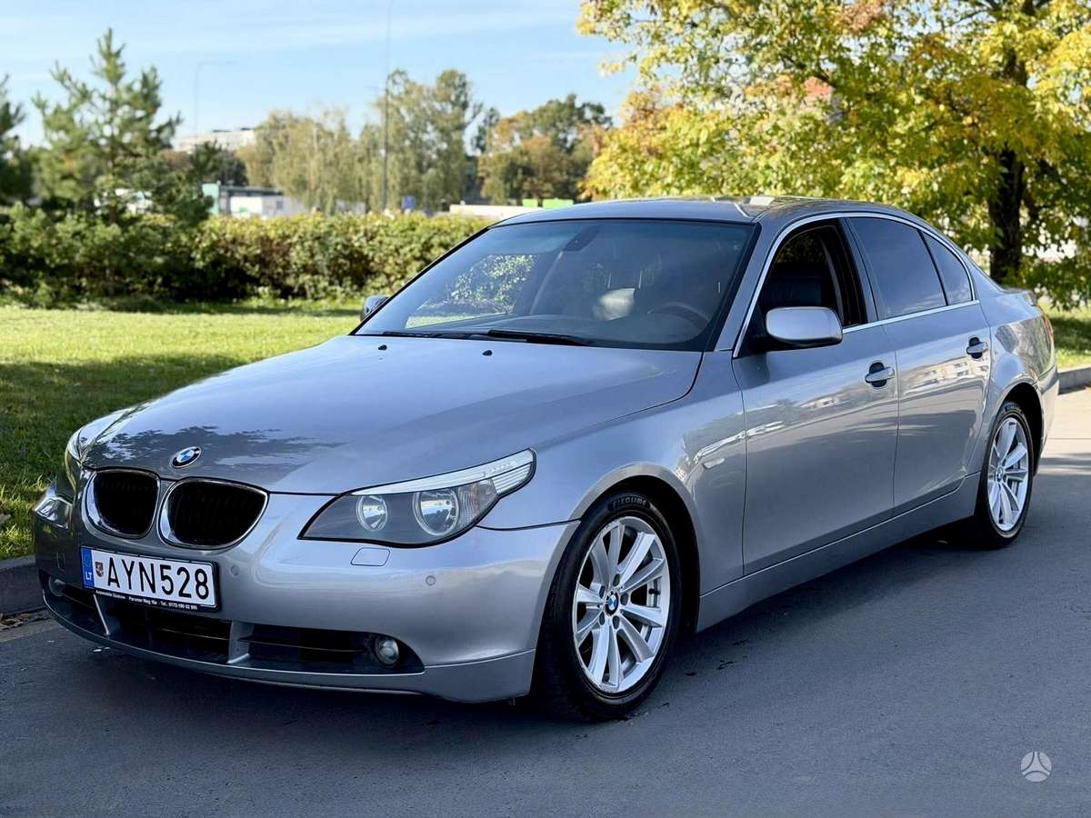 BMW 525, 2.5 l., Седан