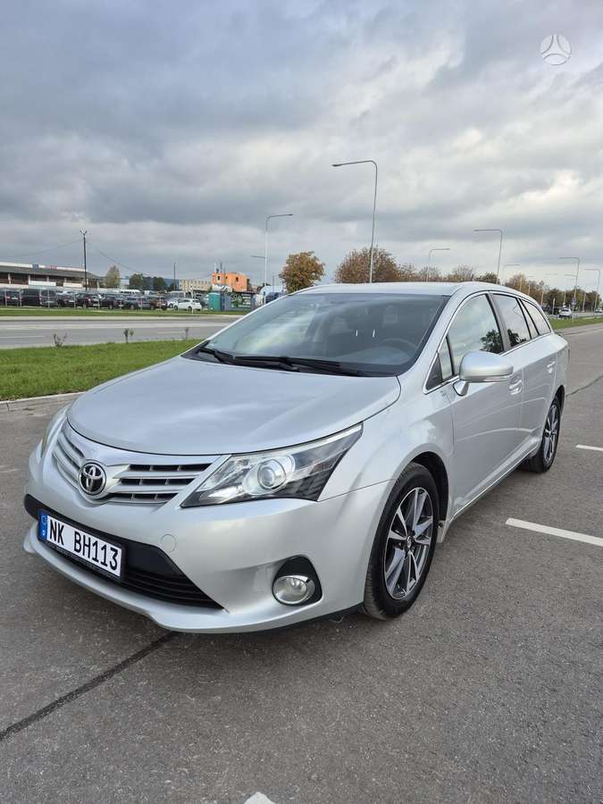 Toyota Avensis, 2.2 l., Универсал