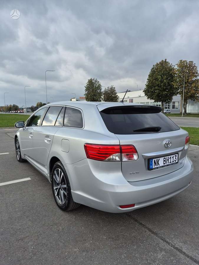 Toyota Avensis, 2.2 l., Универсал