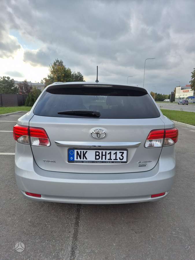 Toyota Avensis, 2.2 l., Универсал