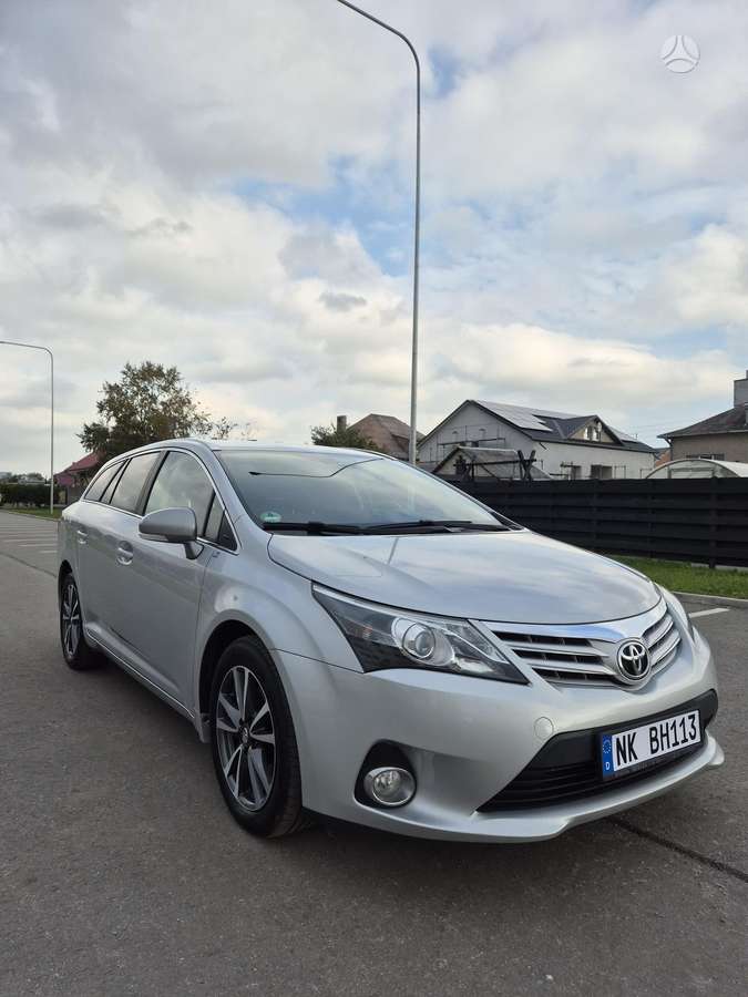 Toyota Avensis, 2.2 l., Универсал
