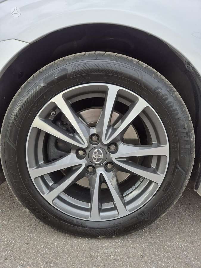Toyota Avensis, 2.2 l., Универсал