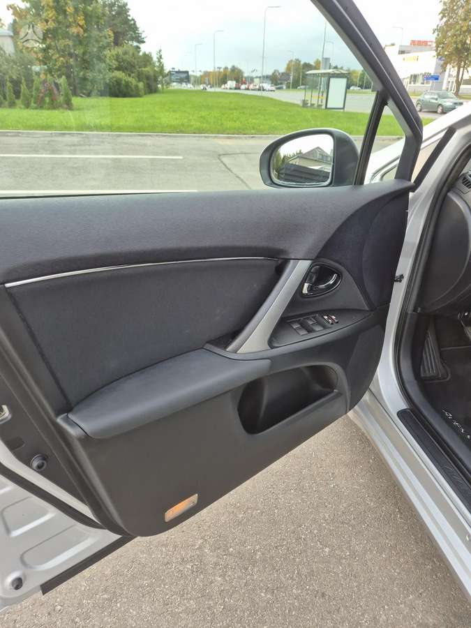 Toyota Avensis, 2.2 l., Универсал