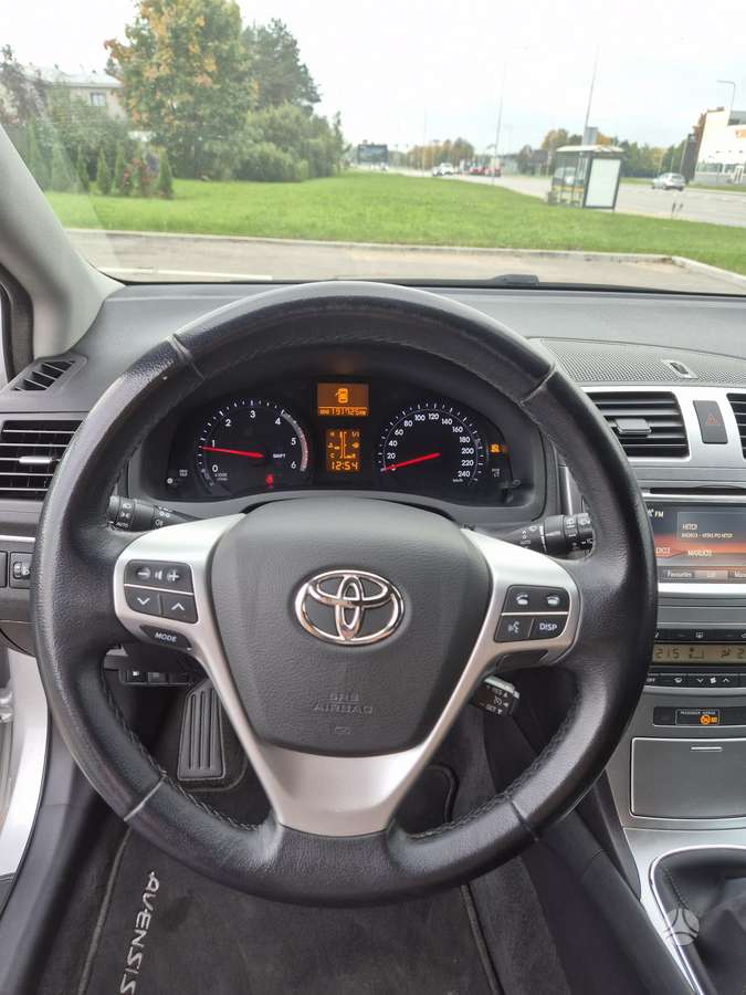 Toyota Avensis, 2.2 l., Универсал