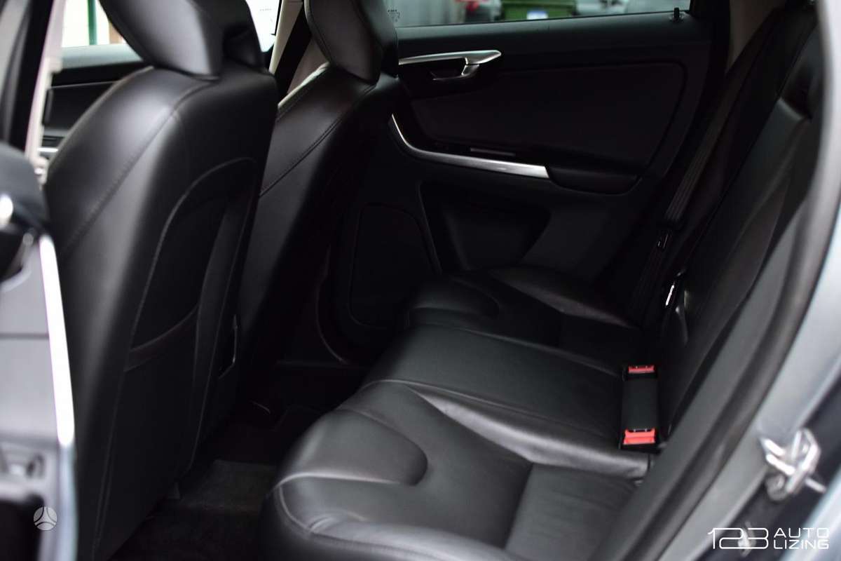 Volvo XC60, 2.0 l., Внедорожник / Кроссовер