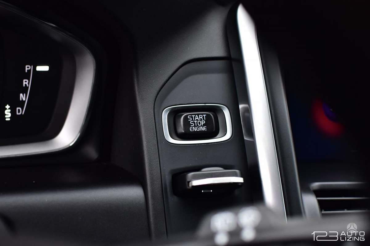 Volvo XC60, 2.0 l., Внедорожник / Кроссовер