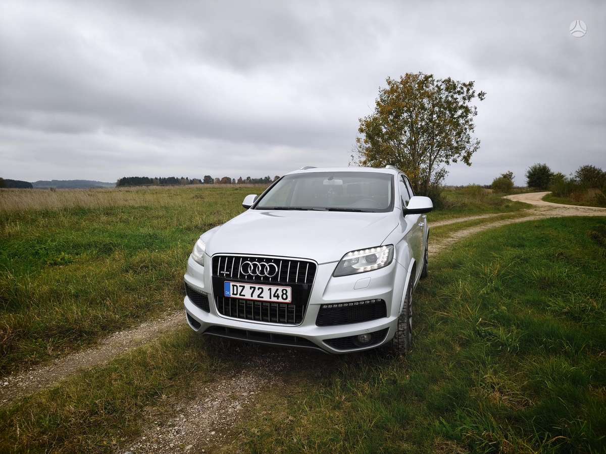 Audi Q7, 3.0 l., off-road / crossover