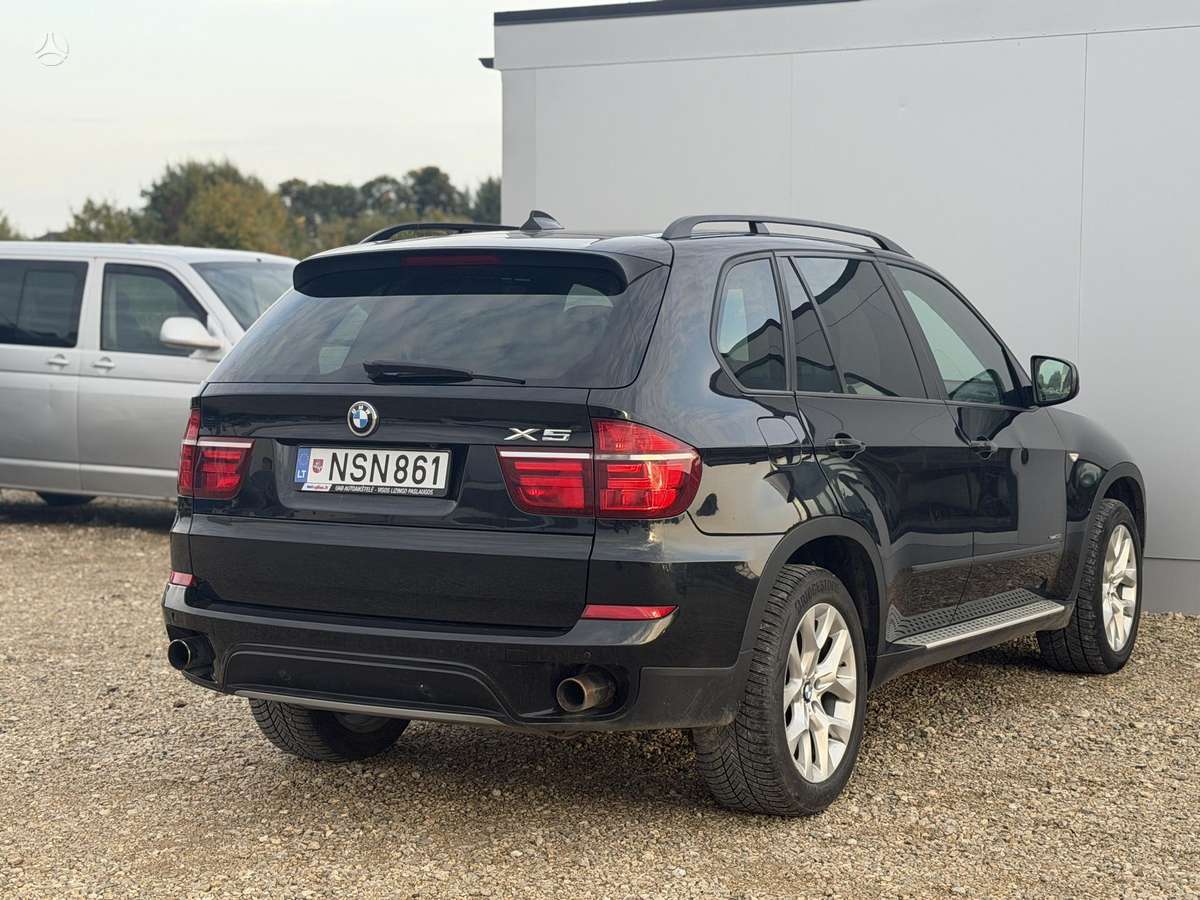 BMW X5, 3.0 l., off-road / crossover