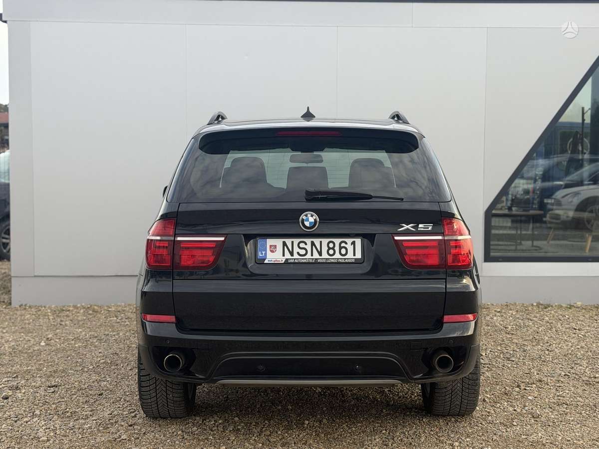 BMW X5, 3.0 l., off-road / crossover