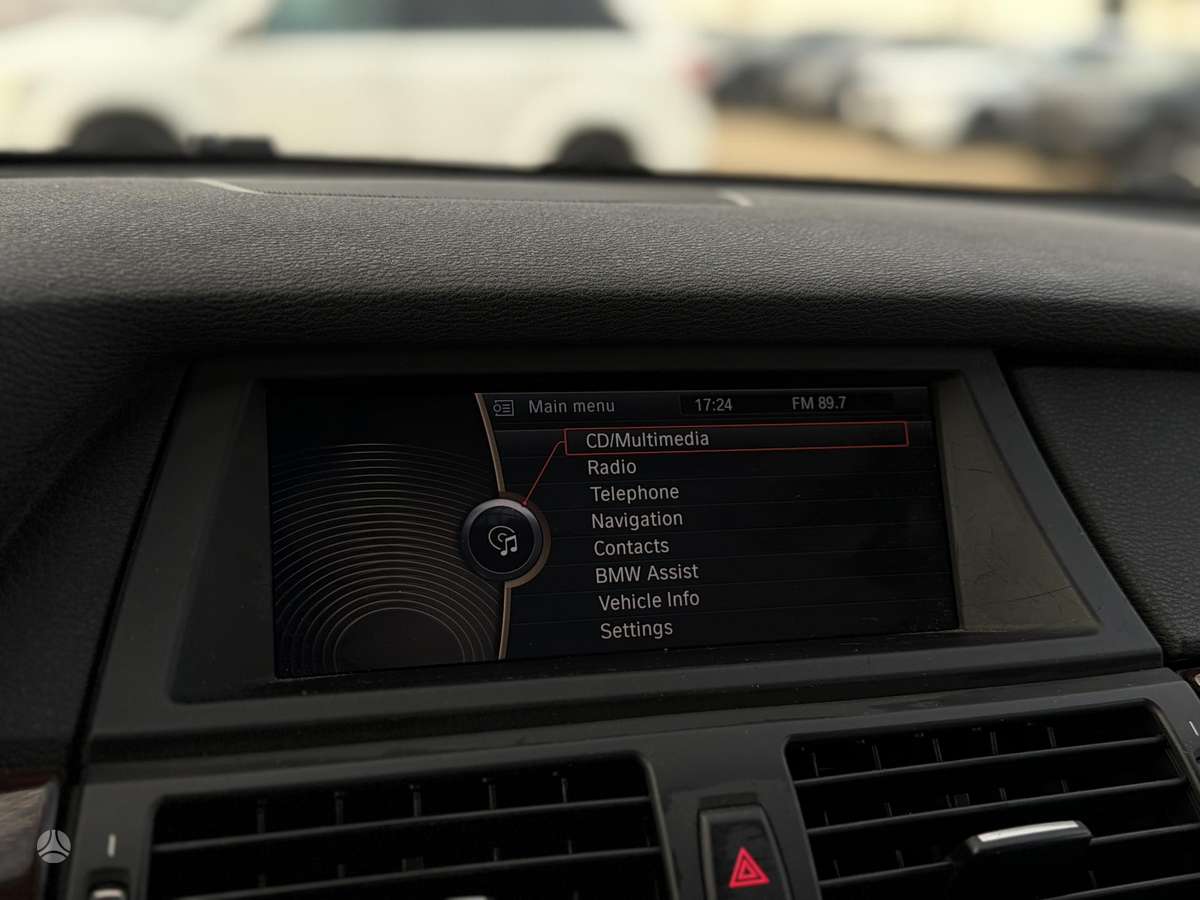 BMW X5, 3.0 l., off-road / crossover