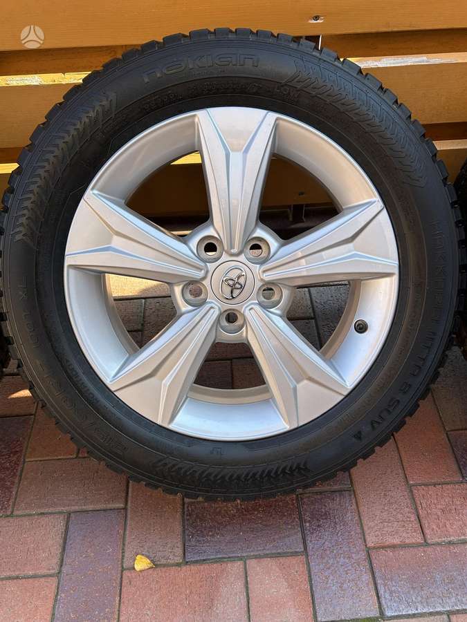 Toyota Chr, light alloy, R17
