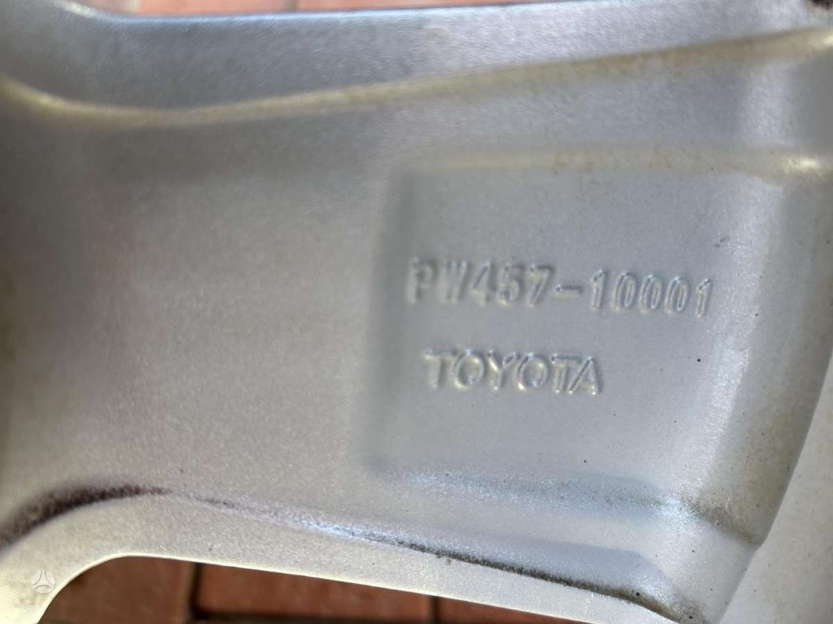 Toyota Chr, light alloy, R17