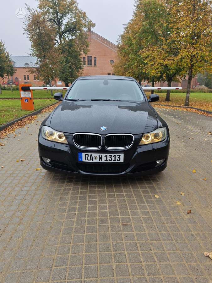 BMW 320, 2.0 l., Седан