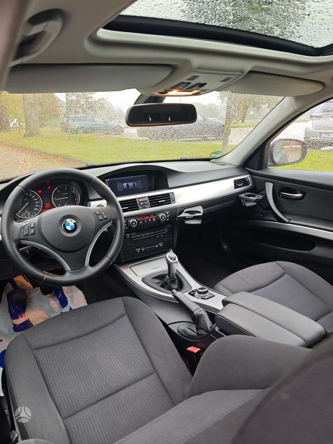 BMW 320, 2.0 l., Седан