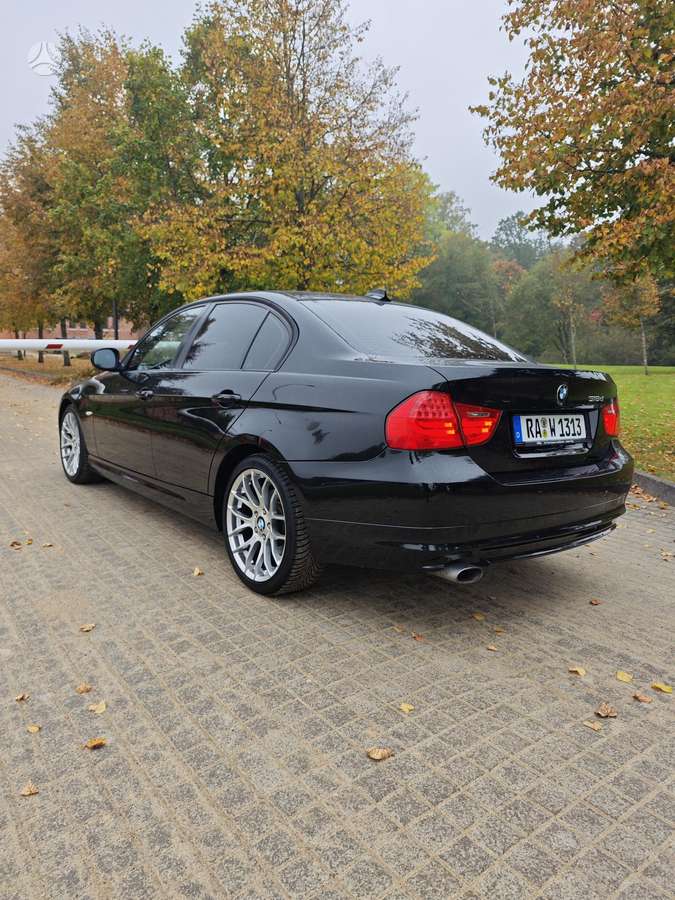 BMW 320, 2.0 l., Седан