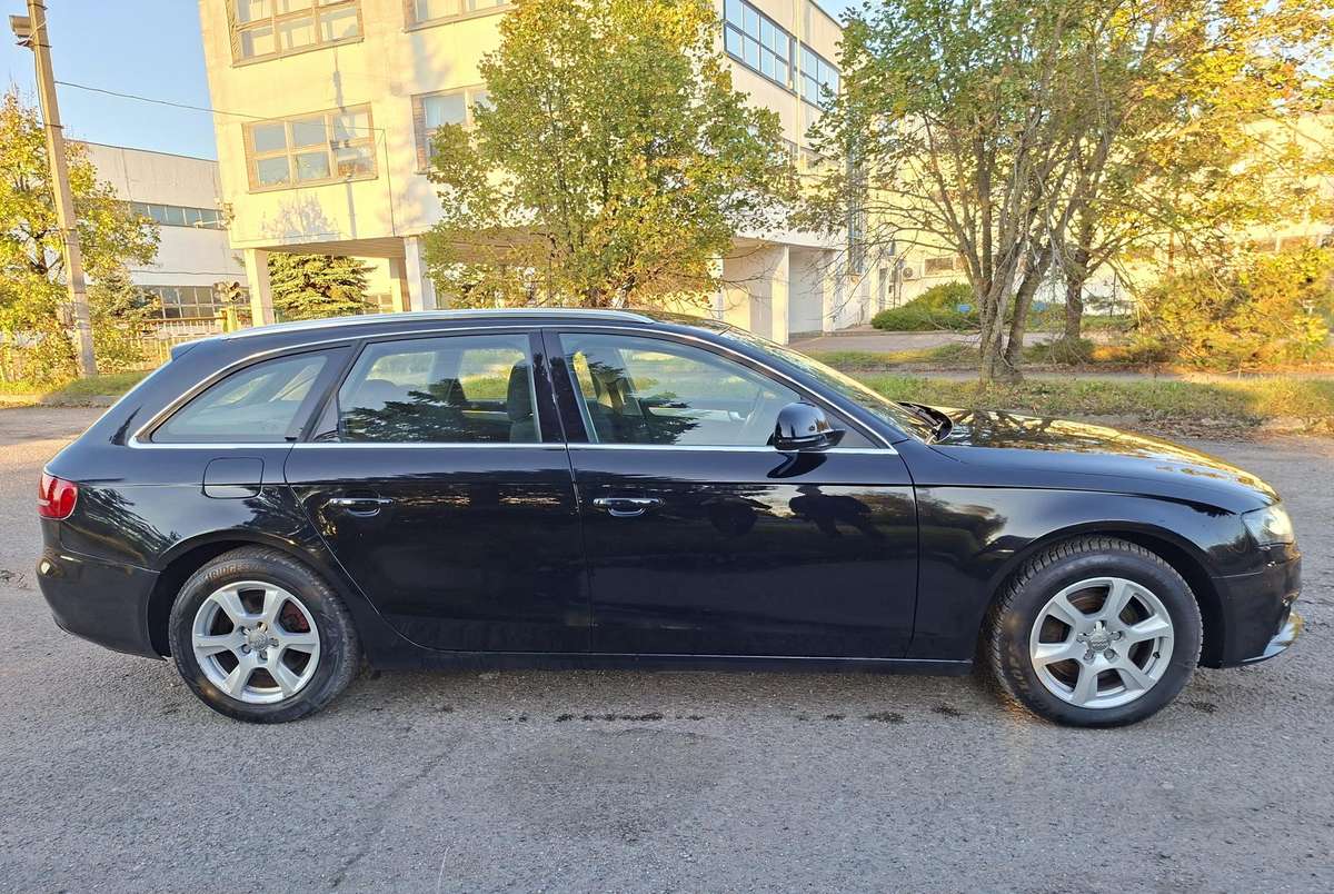 Audi A4, 2.0 l., universalas