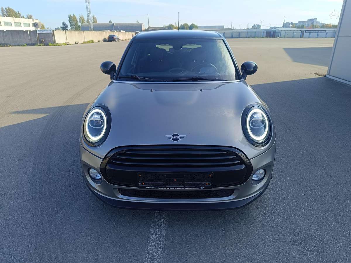 Mini Cooper, 1.5 l., hatchback