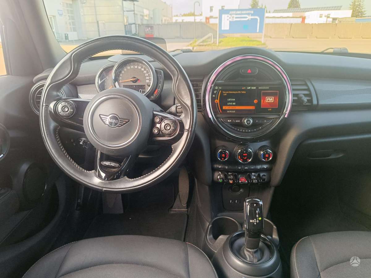 Mini Cooper, 1.5 l., Хэтчбек