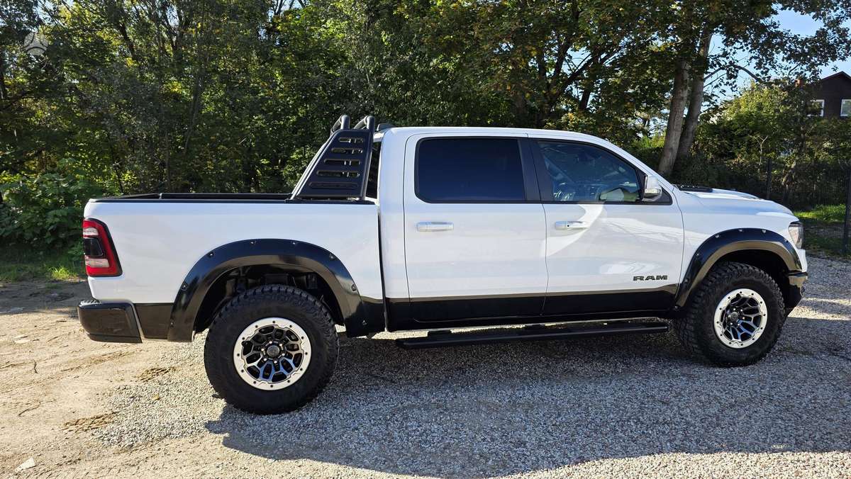 RAM 1500, 5.7 l., Пикап