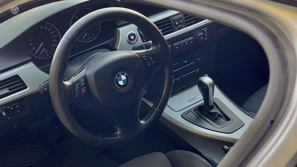BMW 320, 2.0 l., wagon