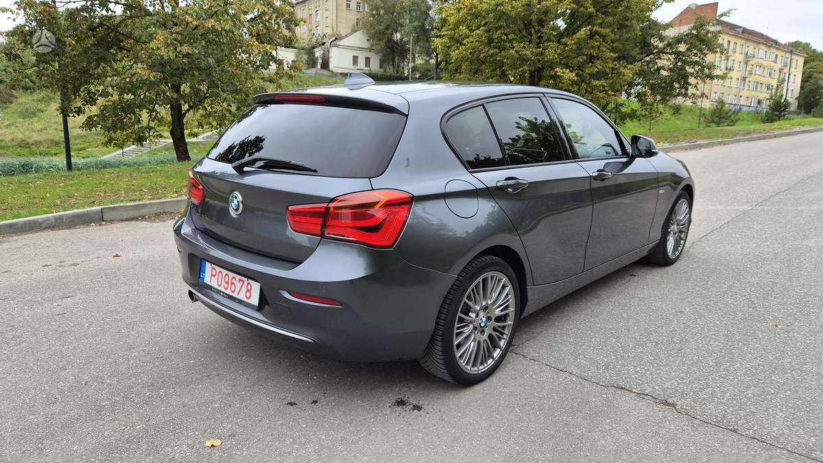 BMW 118, 2.0 l., hatchback