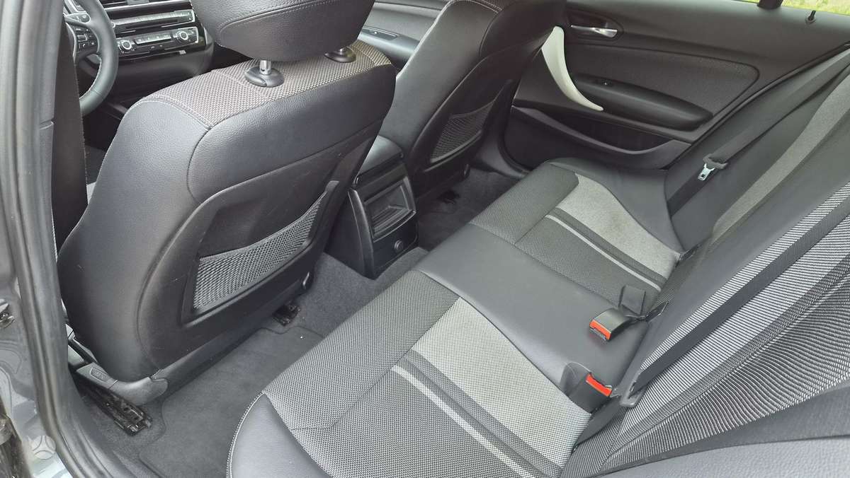 BMW 118, 2.0 l., Хэтчбек