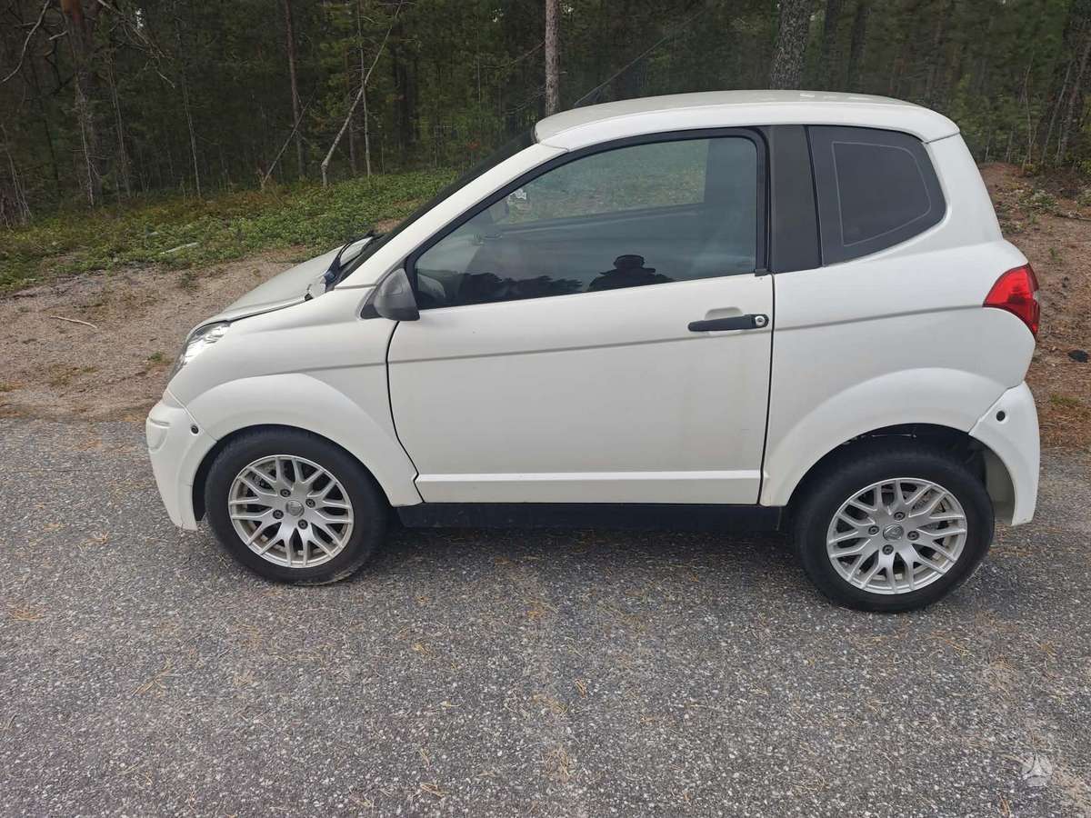 Aixam S8, 0.4 l., mpv / minivan
