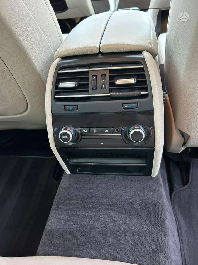 BMW 740, 3.0 l., Седан