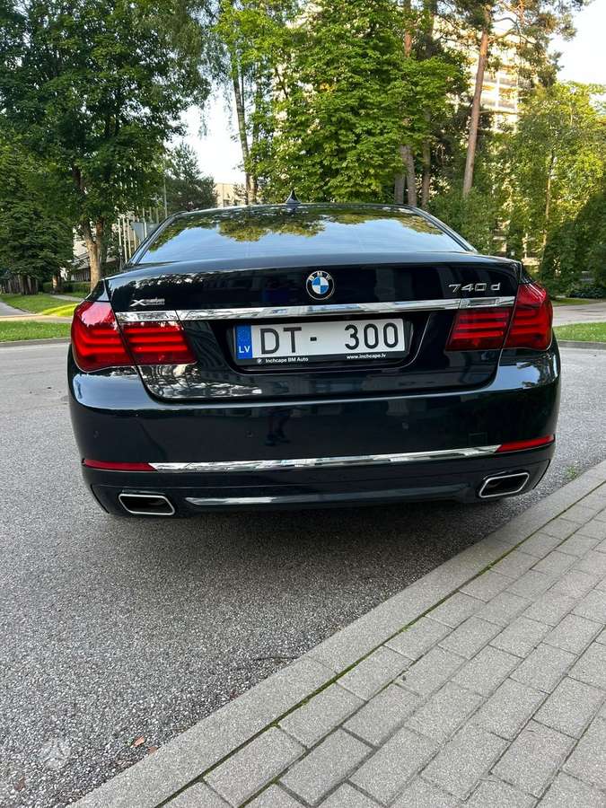 BMW 740, 3.0 l., Седан