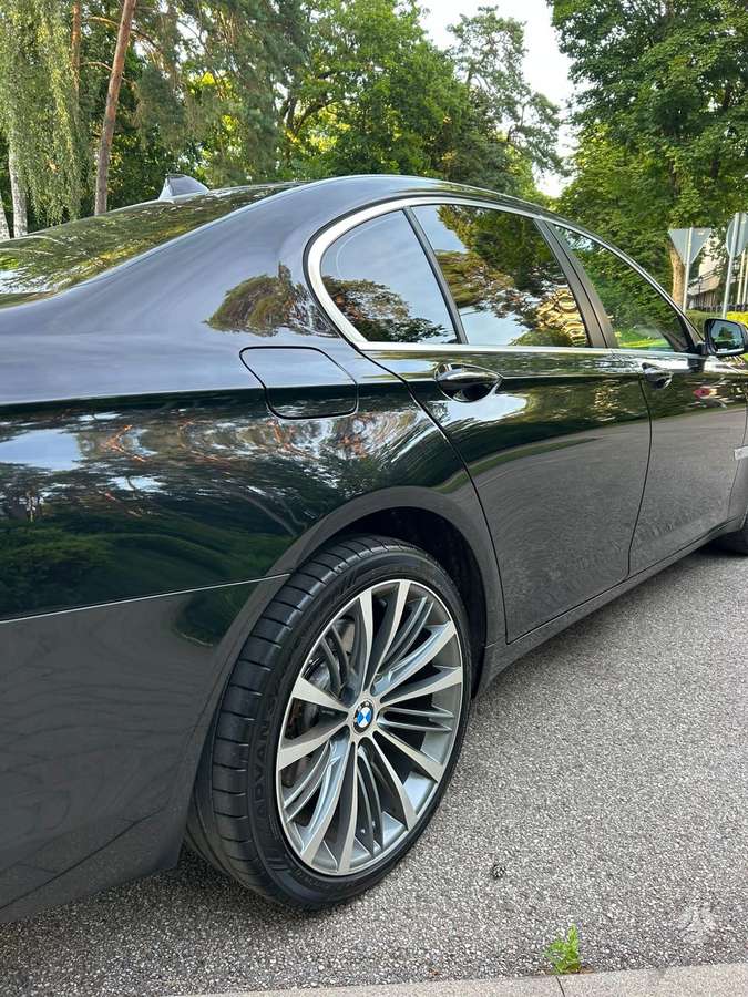 BMW 740, 3.0 l., Седан