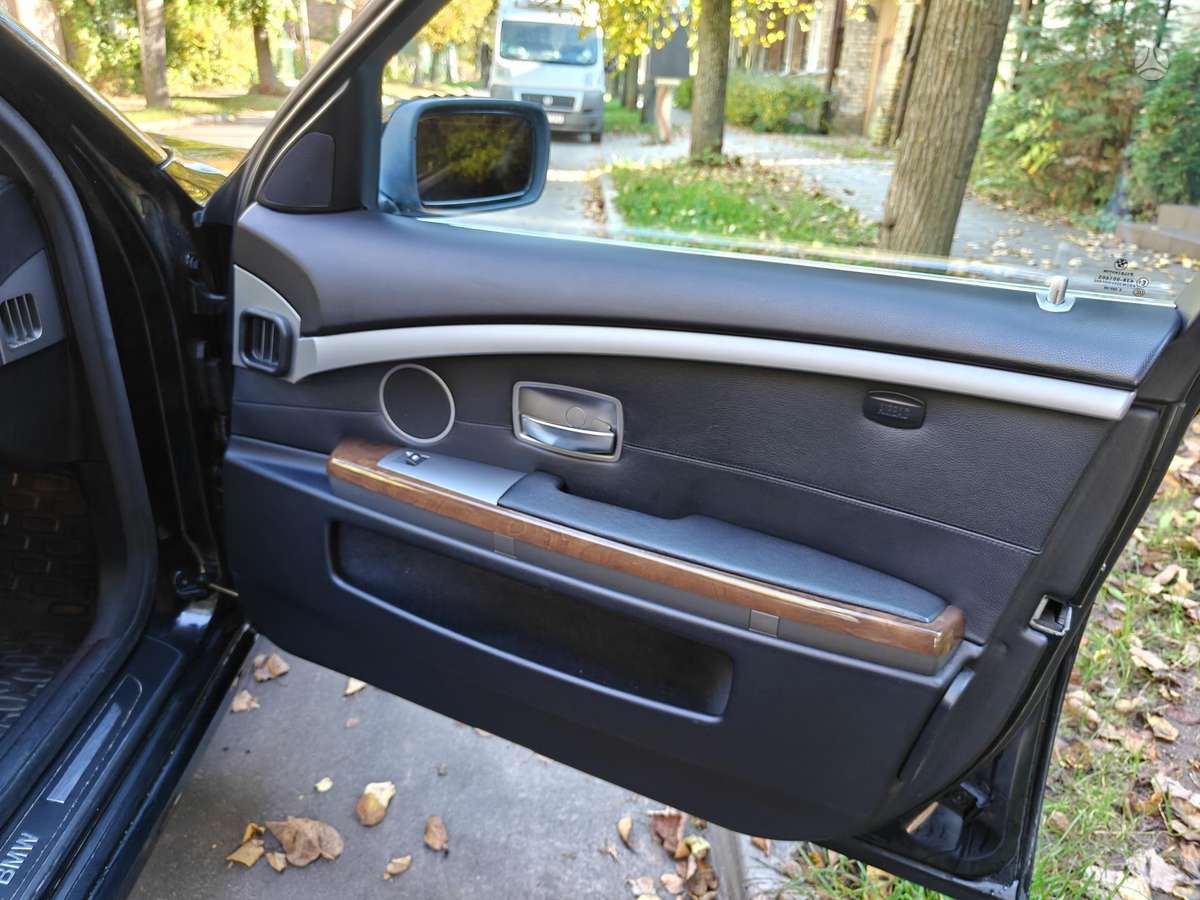 BMW 730, 3.0 l., Седан