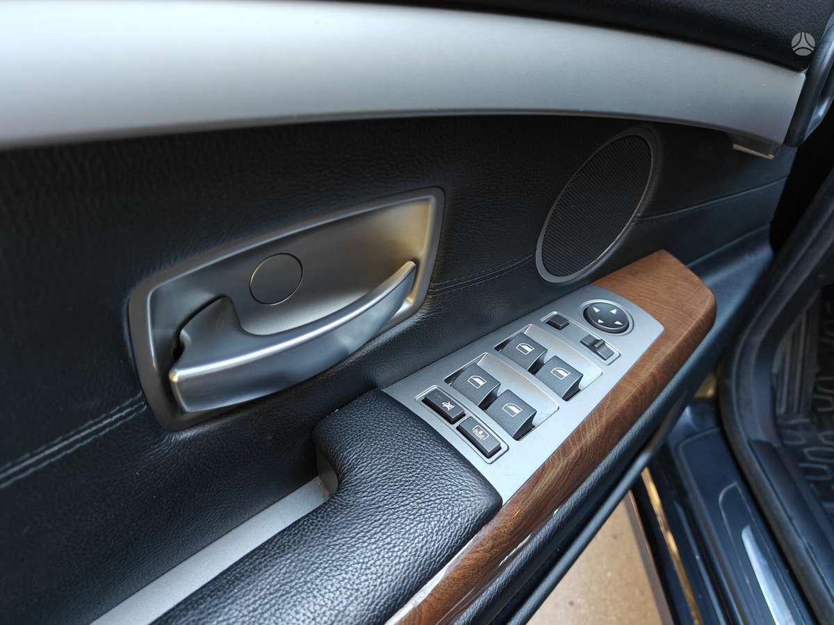 BMW 730, 3.0 l., Седан