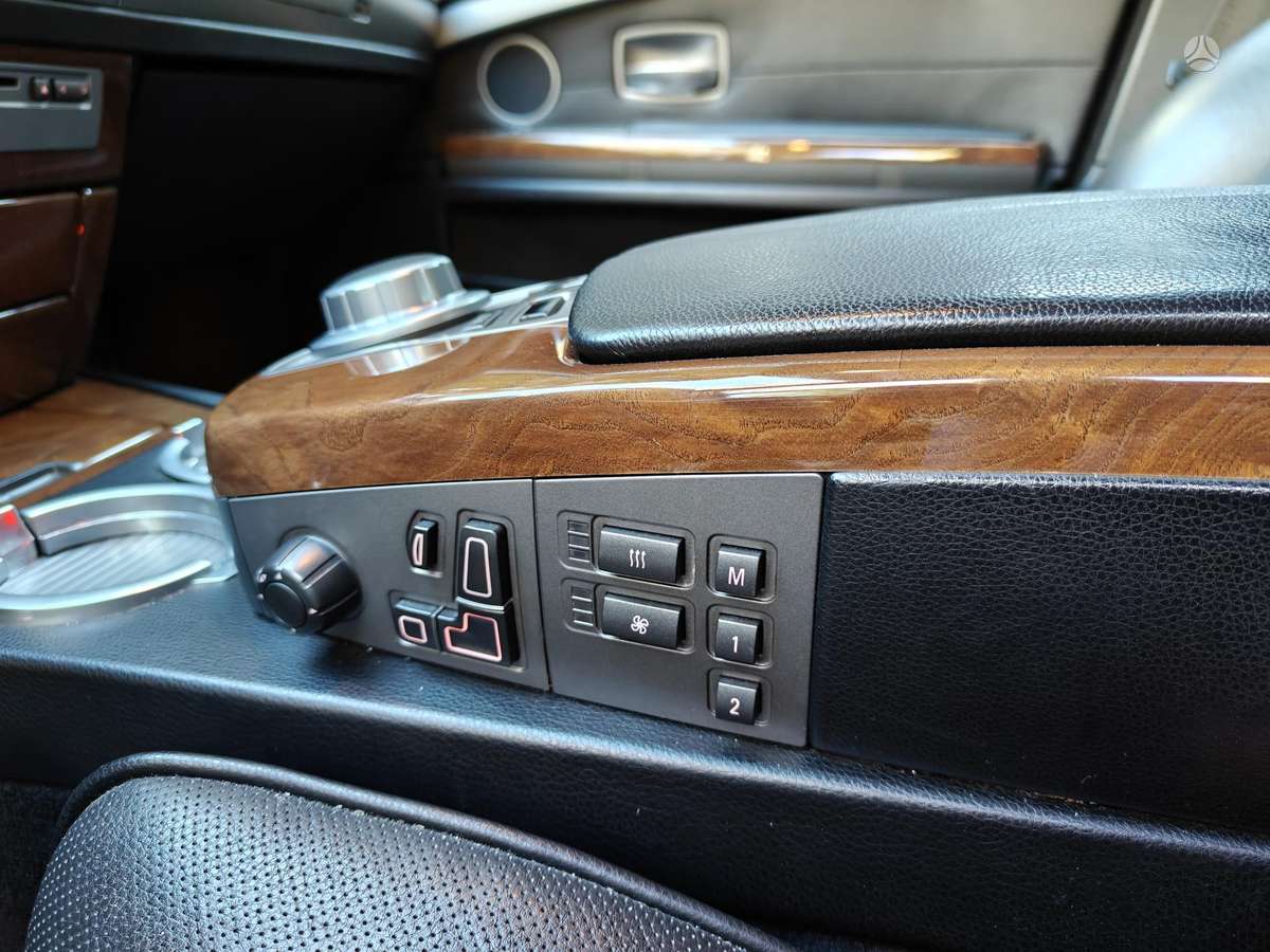 BMW 730, 3.0 l., Седан
