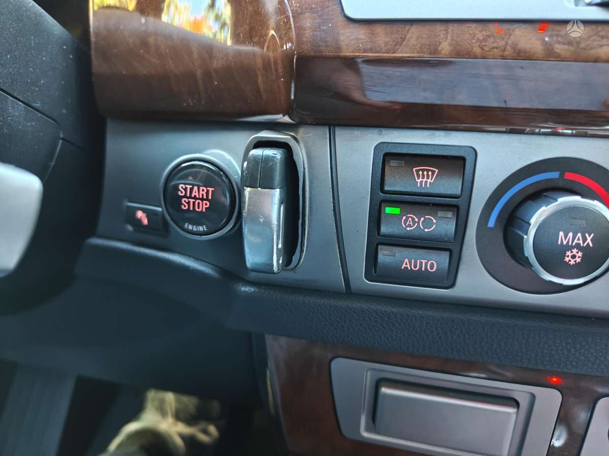 BMW 730, 3.0 l., Седан