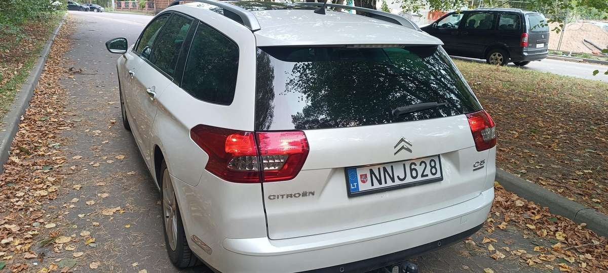 Citroen C5 2011 — engine 1997 cm³, 140 HP (103kW)