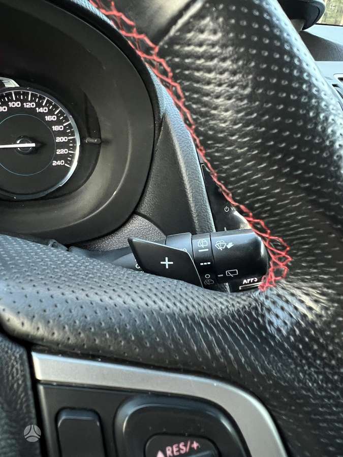 Subaru Forester, 2.0 l., Внедорожник / Кроссовер