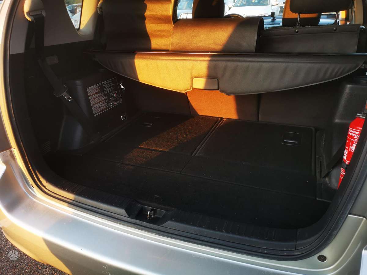 Toyota Corolla Verso, 2.0 l., hatchback