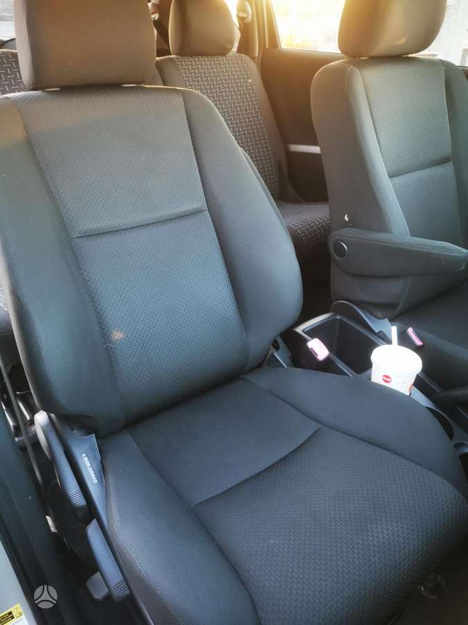Toyota Corolla Verso, 2.0 l., hatchback