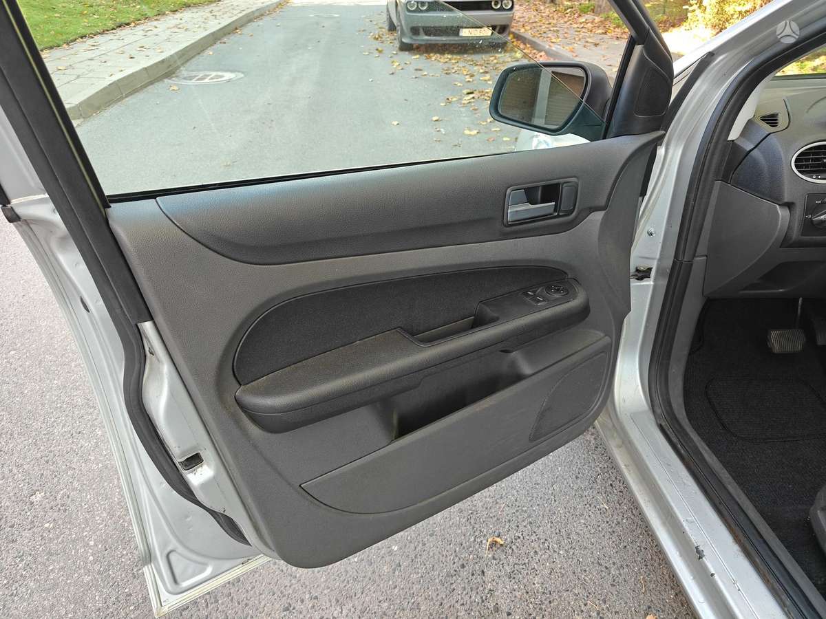 Ford Focus, 1.6 l., Хэтчбек