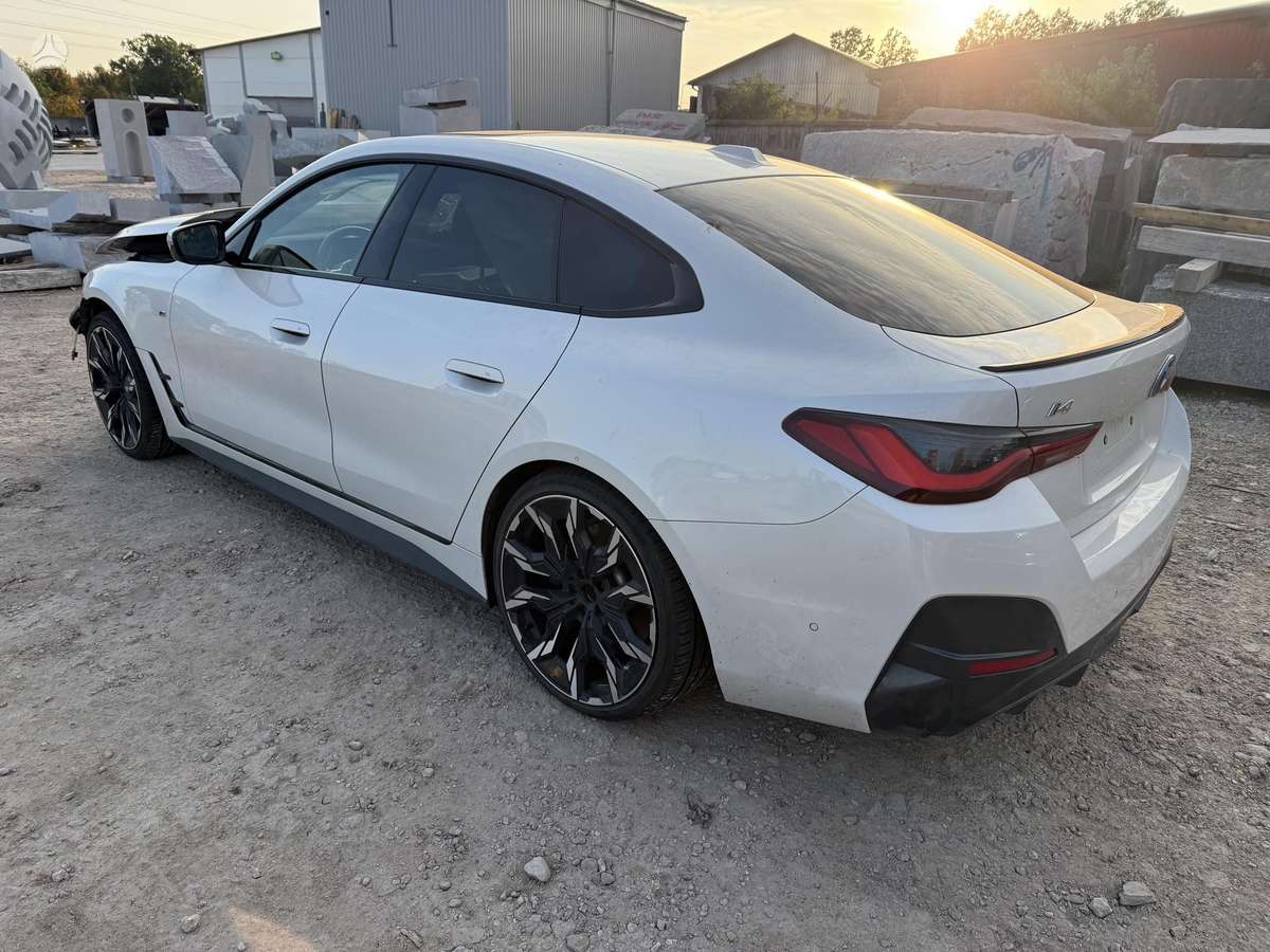 BMW i4, saloon / sedan