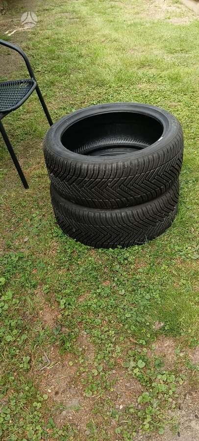 Hankook, universalios 215/40 R17