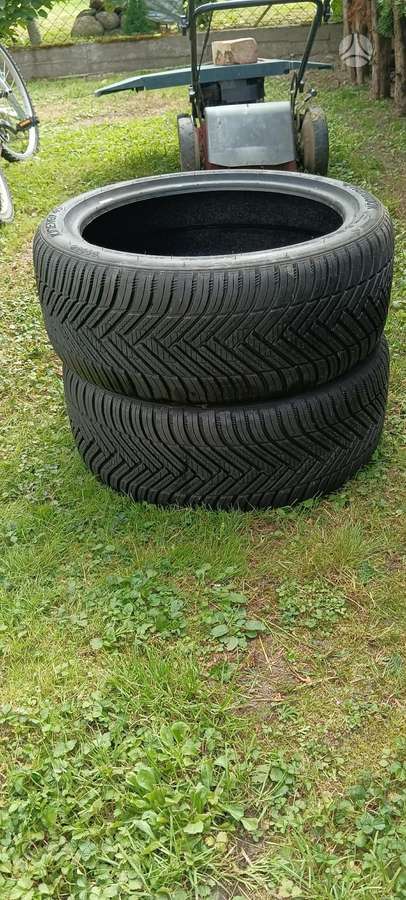 Hankook, всесезонные 215/40 R17