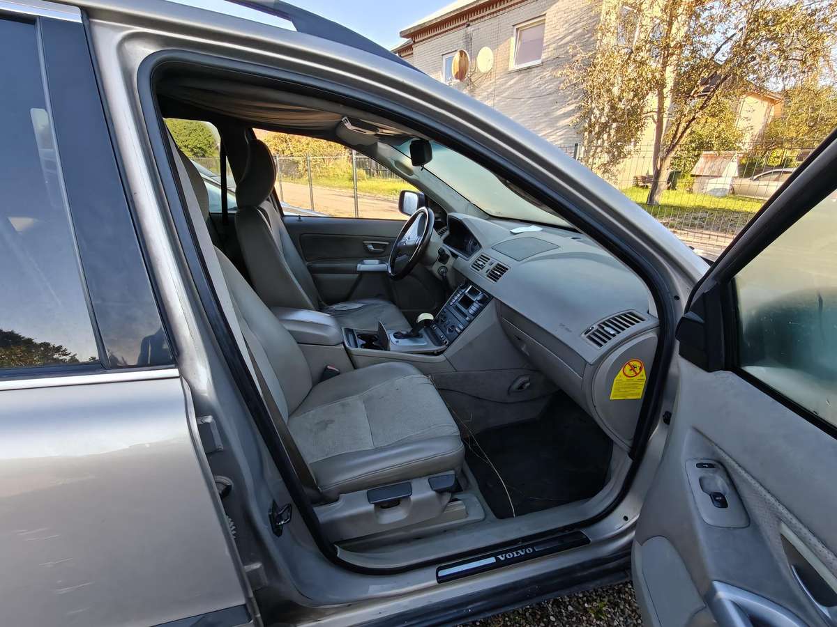 Volvo XC90, Минивэн