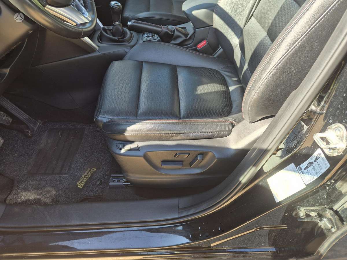 Mazda CX-5, 2.2 l., Внедорожник / Кроссовер