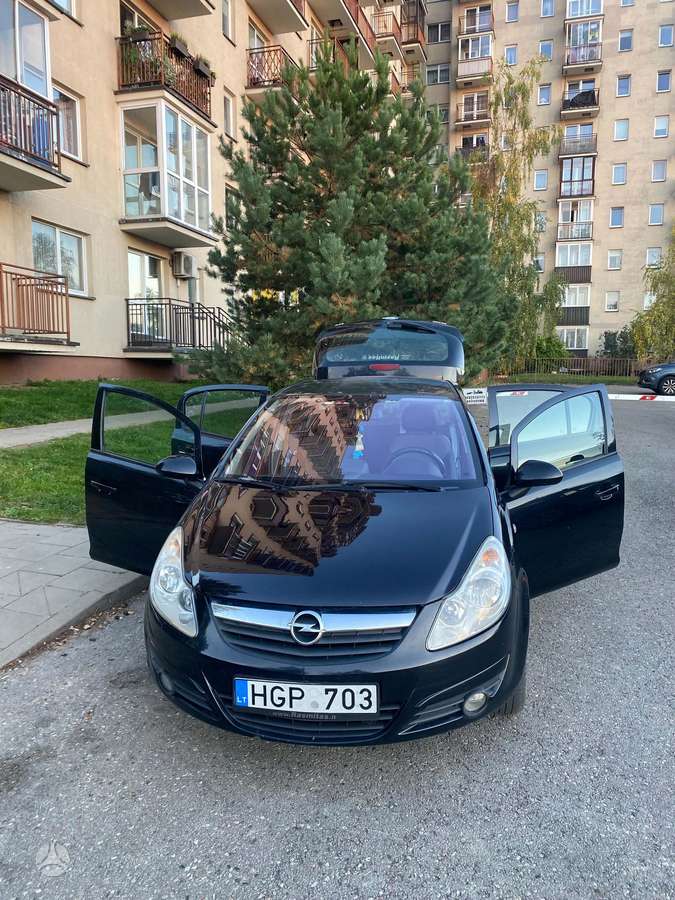 Opel Corsa, 1.3 l., Хэтчбек