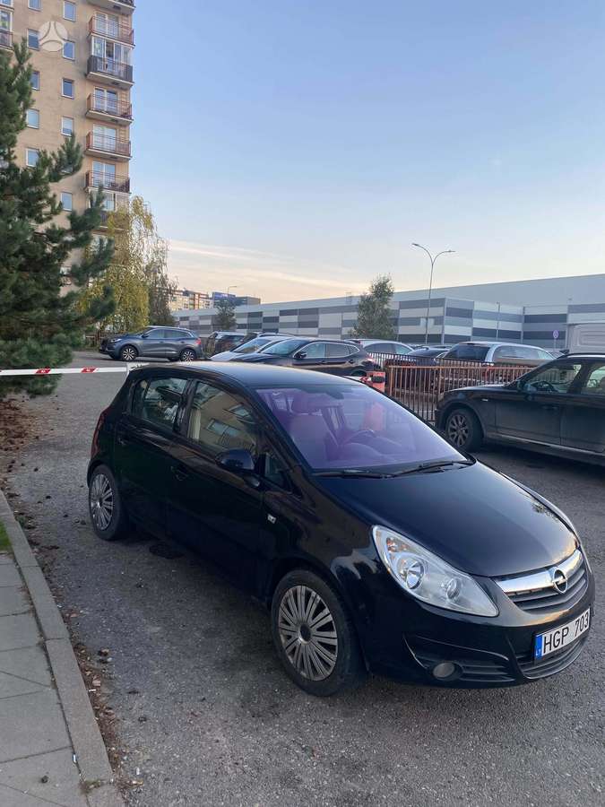 Opel Corsa, 1.3 l., Хэтчбек