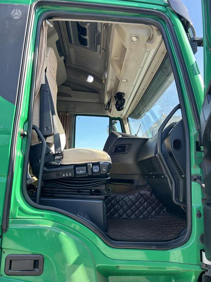 Iveco Stralius, 2 guļamvietas