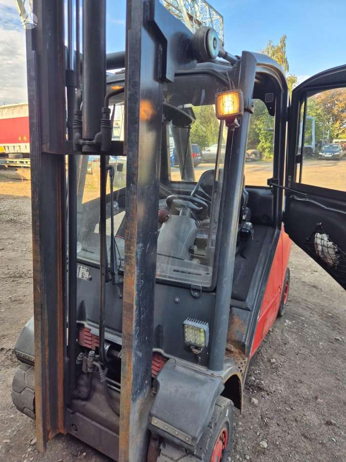 Linde H25D, šakiniai krautuvai