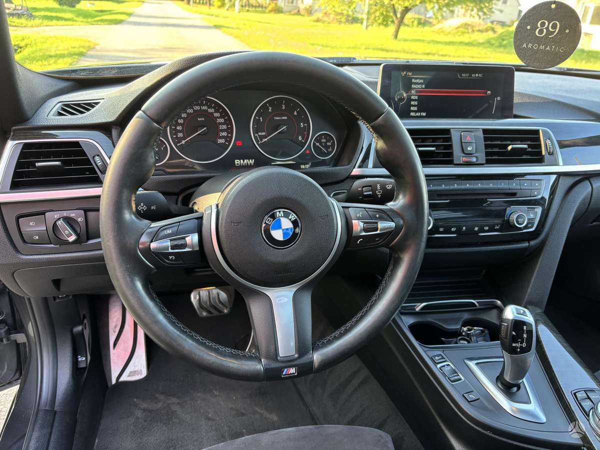 BMW 320, Универсал